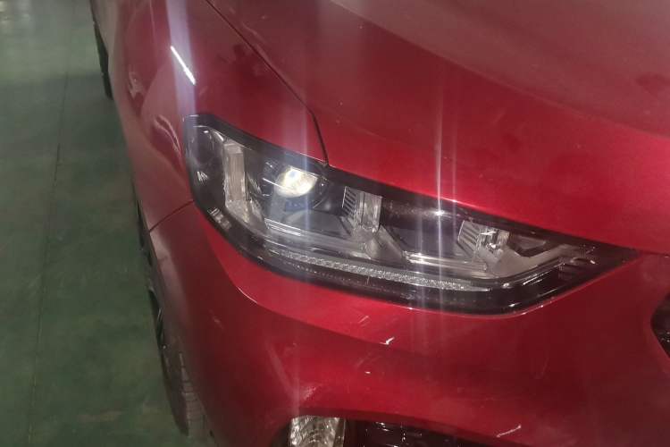 Used Wey VV5 2017 2.0T Flagship Edition Right Front Headlight