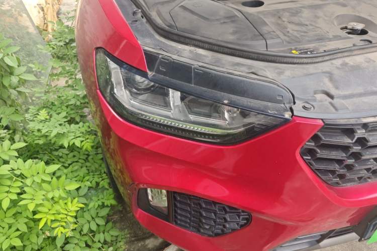 Used Wey VV5 2017 2.0T Ultra-Luxury Version Right Front Headlight