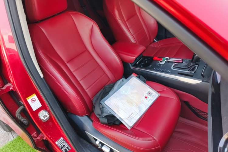 Used Wey VV5 2017 2.0T Ultra-Luxury Version Right Front Seat