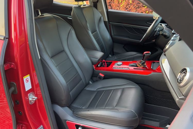 Used Wey VV5 2017 2.0T Ultra-Luxury Version Right Front Seat