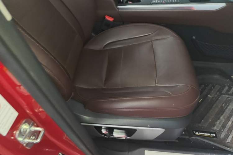 Used Wey VV5 2017 2.0T Flagship Edition Right Front Seat