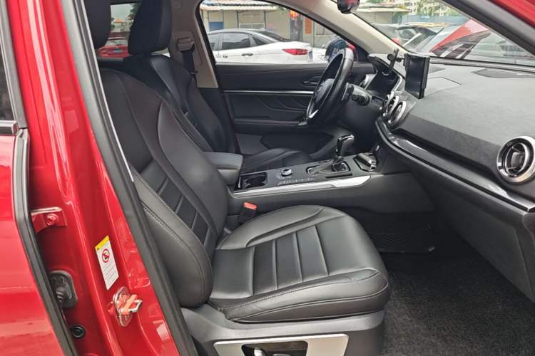 Used Wey VV5 2017 2.0T Ultra-Luxury Version Right Front Seat