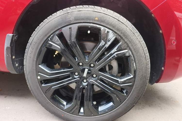 Used Wey VV5 2017 2.0T Flagship Edition Right Front Wheel Hub