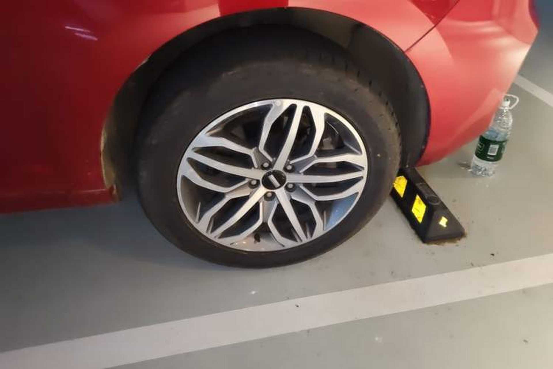 Used Wey VV5 2017 2.0T Ultra-Luxury Version Right Front Wheel Hub