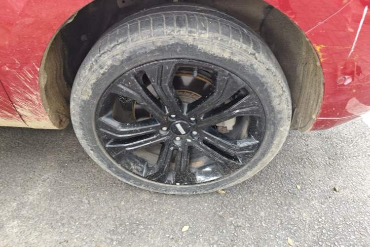 Used Wey VV5 2017 2.0T Flagship Edition Right Front Wheel Hub
