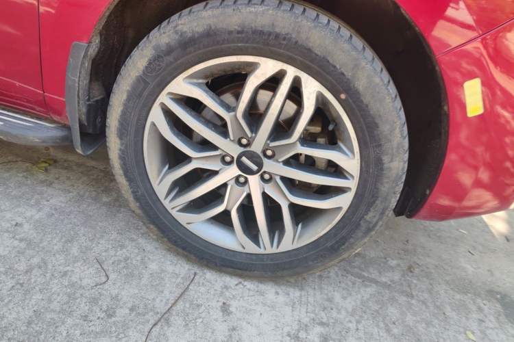 Used Wey VV5 2017 2.0T Ultra-Luxury Version Right Front Wheel Hub