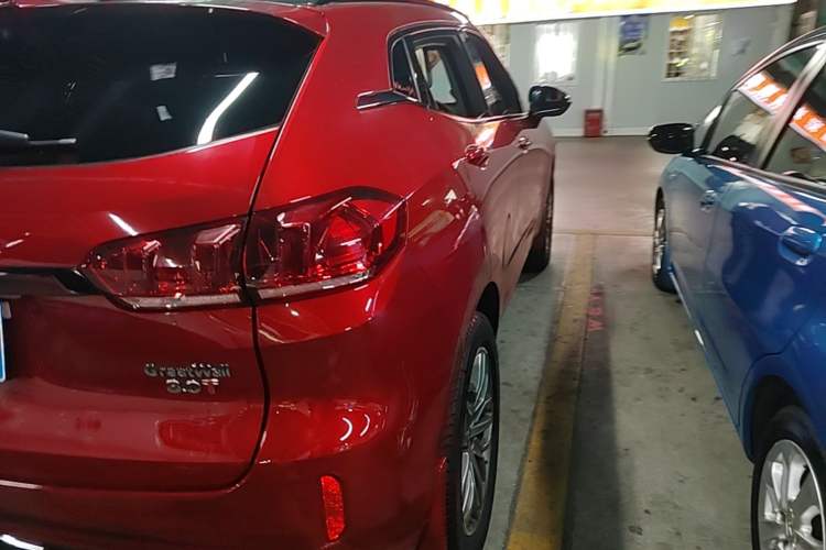 Used Wey VV5 2017 2.0T Ultra-Luxury Version Right Rear Taillight