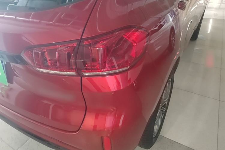 Used Wey VV5 2017 2.0T Ultra-Luxury Version Right Rear Taillight