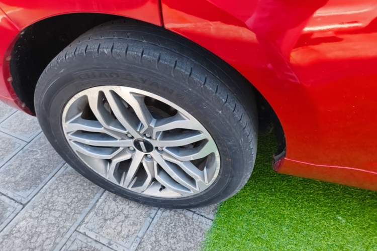 Used Wey VV5 2017 2.0T Ultra-Luxury Version Right Rear Wheel Hub