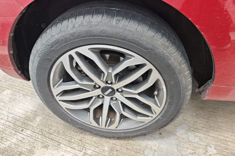 Used Wey VV5 2017 2.0T Ultra-Luxury Version Right Rear Wheel Hub