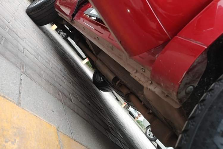Used Wey VV5 2017 2.0T Ultra-Luxury Version Right Side Sill