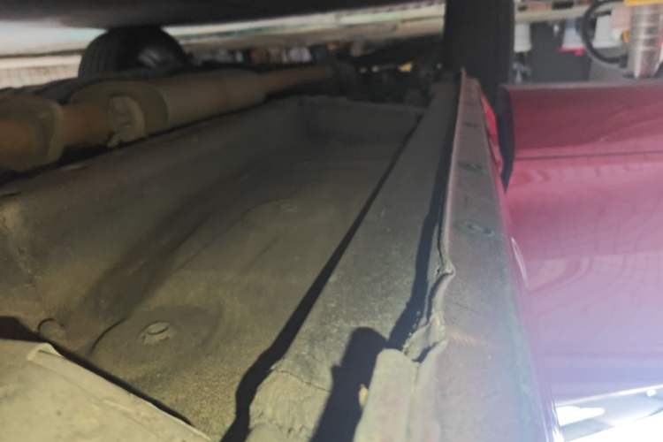 Used Wey VV5 2017 2.0T Flagship Edition Right Side Sill