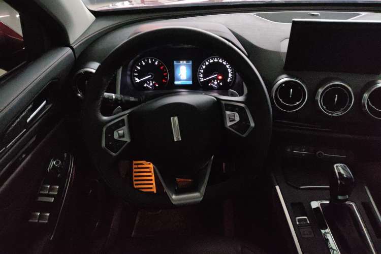 Used Wey VV5 2017 2.0T Ultra-Luxury Version Steering Wheel