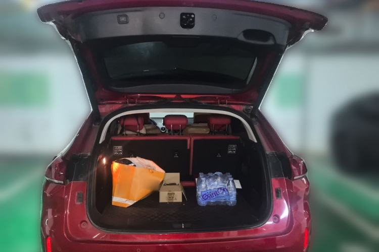 Used Wey VV5 2017 2.0T Ultra-Luxury Version Trunk