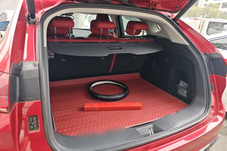 Used Wey VV5 2017 2.0T Ultra-Luxury Version Trunk