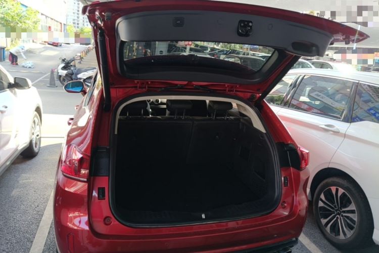 Used Wey VV5 2017 2.0T Ultra-Luxury Version Trunk