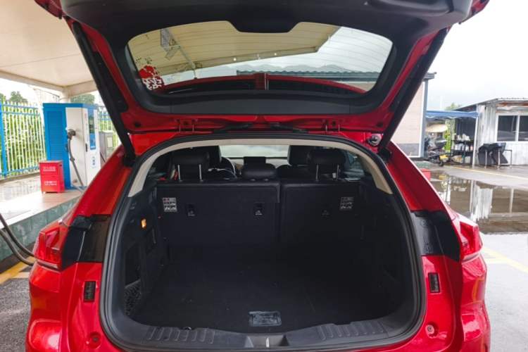 Used Wey VV5 2017 2.0T Ultra-Luxury Version Trunk