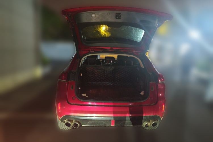 Used Wey VV5 2017 2.0T Ultra-Luxury Version Trunk