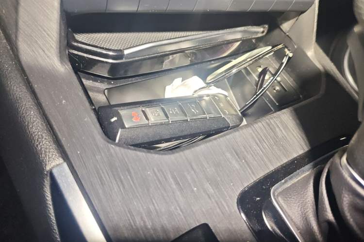 Used Wey VV5 2017 2.0T Flagship Edition Vehicle Key