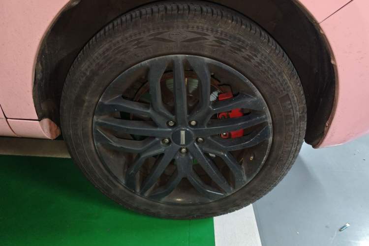 Used Wey VV5 2017 2.0T Ultra-Luxury Version Right Front Wheel Hub