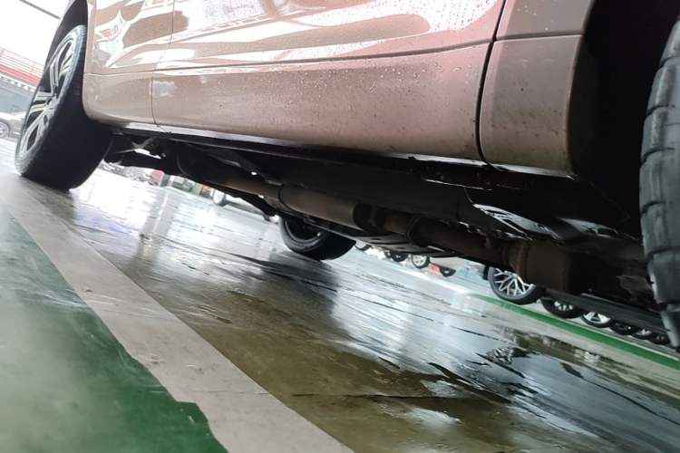 Used Wey VV5 2017 2.0T Flagship Edition Right Side Sill