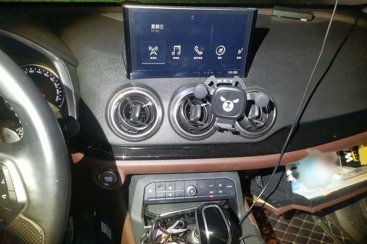 Used Wey VV5 2017 2.0T Ultra-Luxury Version Audio And AC Panel