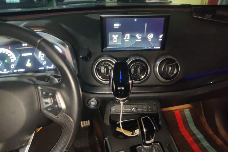 Used Wey VV5 2017 2.0T Flagship Edition Audio And AC Panel