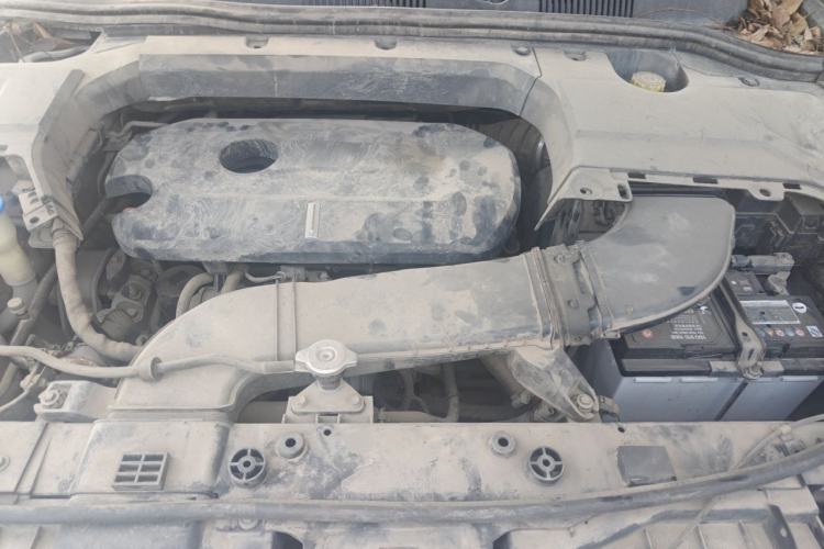 Used Wey VV5 2017 2.0T Flagship Edition Engine Bay