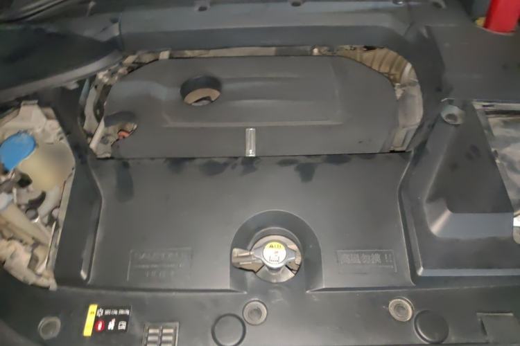 Used Wey VV5 2017 2.0T Flagship Edition Engine Bay