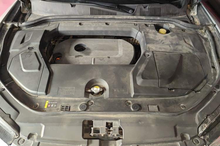 Used Wey VV5 2017 2.0T Flagship Edition Engine Bay