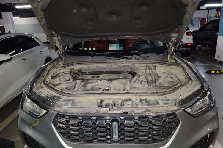 Used Wey VV5 2017 2.0T Ultra-Luxury Version Engine Bay