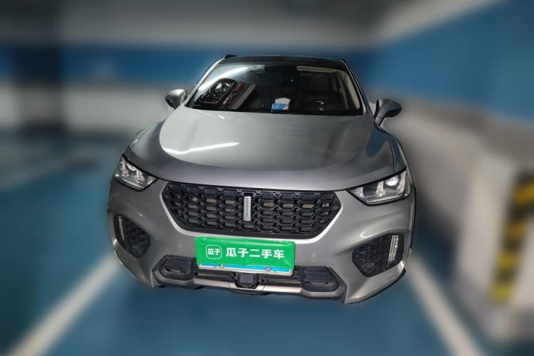 Used Wey VV5 2017 2.0T Ultra-Luxury Version Front