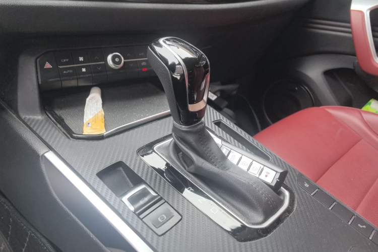 Used Wey VV5 2017 2.0T Ultra-Luxury Version Gear Lever