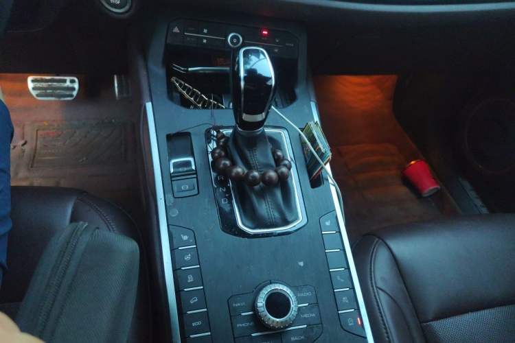 Used Wey VV5 2017 2.0T Ultra-Luxury Version Gear Lever