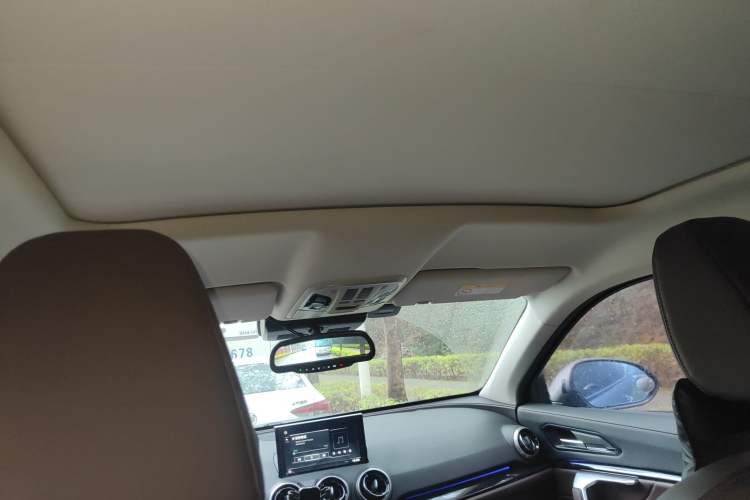 Used Wey VV5 2017 2.0T Flagship Edition Headliner