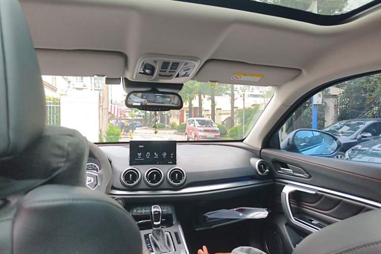 Used Wey VV5 2017 2.0T Flagship Edition Headliner