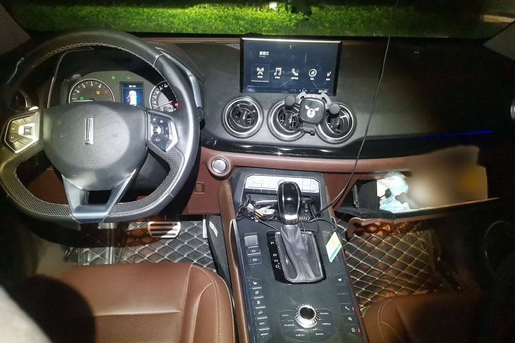 Used Wey VV5 2017 2.0T Ultra-Luxury Version Interior 2