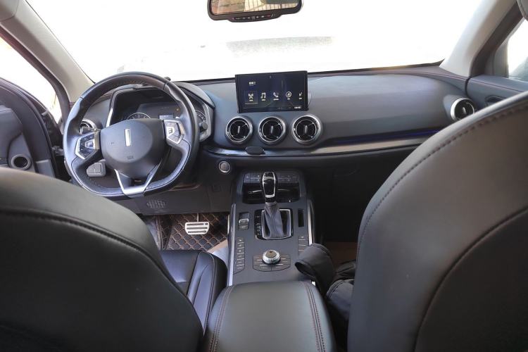 Used Wey VV5 2017 2.0T Ultra-Luxury Version Interior 2
