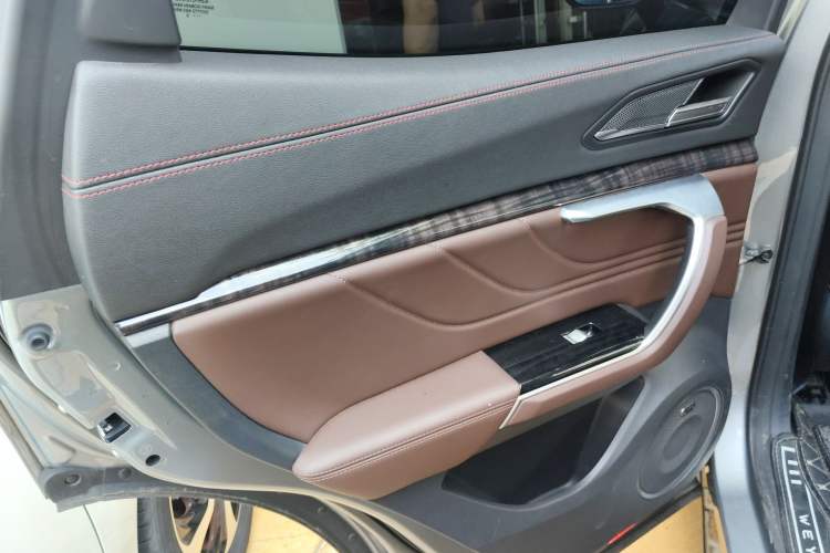 Used Wey VV5 2017 2.0T Flagship Edition Left Rear Door Interior