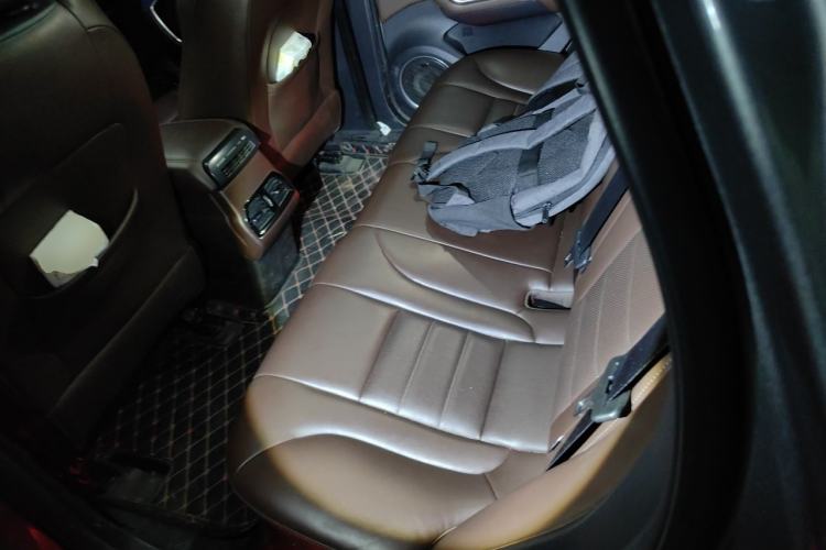 Used Wey VV5 2017 2.0T Ultra-Luxury Version Left Rear Seat
