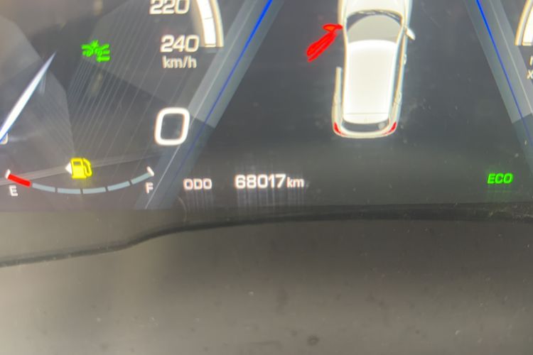 Used Wey VV5 2017 2.0T Flagship Edition Odometer Close Up