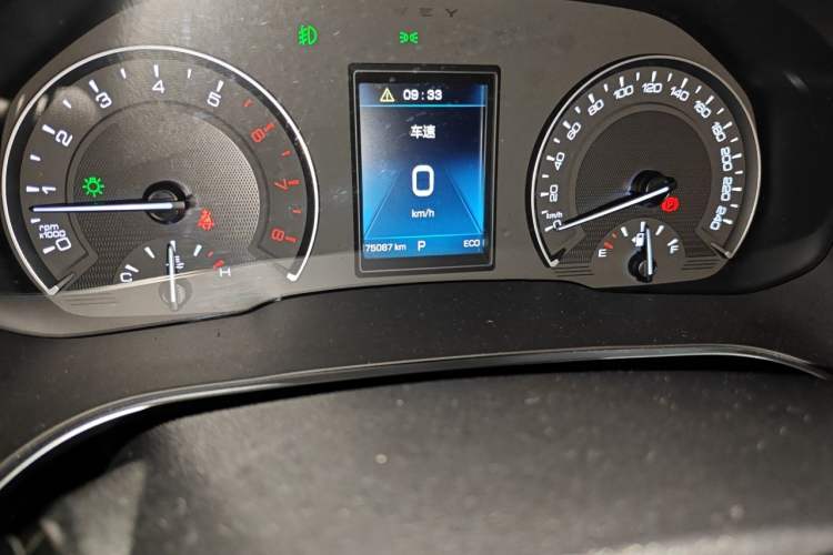 Used Wey VV5 2017 2.0T Ultra-Luxury Version Odometer Close Up