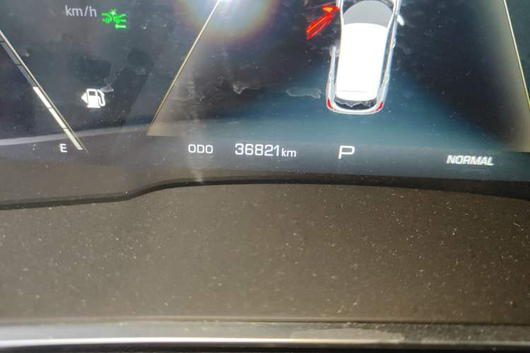 Used Wey VV5 2017 2.0T Flagship Edition Odometer Close Up