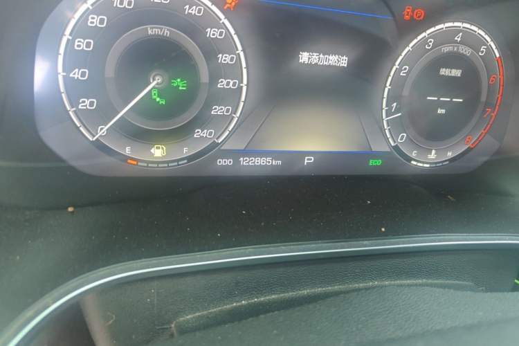 Used Wey VV5 2017 2.0T Flagship Edition Odometer Close Up