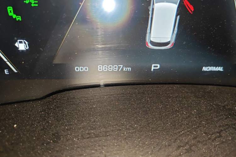 Used Wey VV5 2017 2.0T Flagship Edition Odometer Close Up