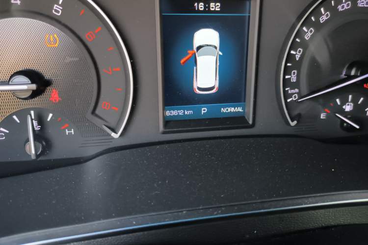 Used Wey VV5 2017 2.0T Ultra-Luxury Version Odometer Close Up
