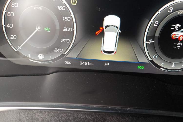 Used Wey VV5 2017 2.0T Flagship Edition Odometer Close Up