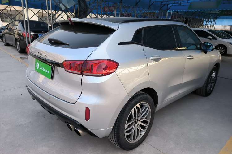 Used Wey VV5 2017 2.0T Ultra-Luxury Version Rear Right 45 Deg