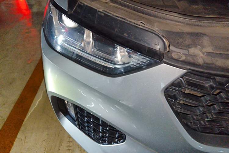Used Wey VV5 2017 2.0T Flagship Edition Right Front Headlight