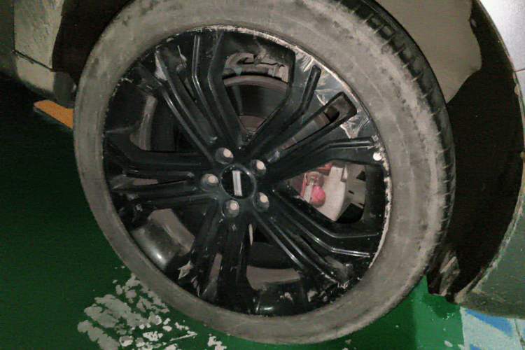 Used Wey VV5 2017 2.0T Flagship Edition Right Front Wheel Hub